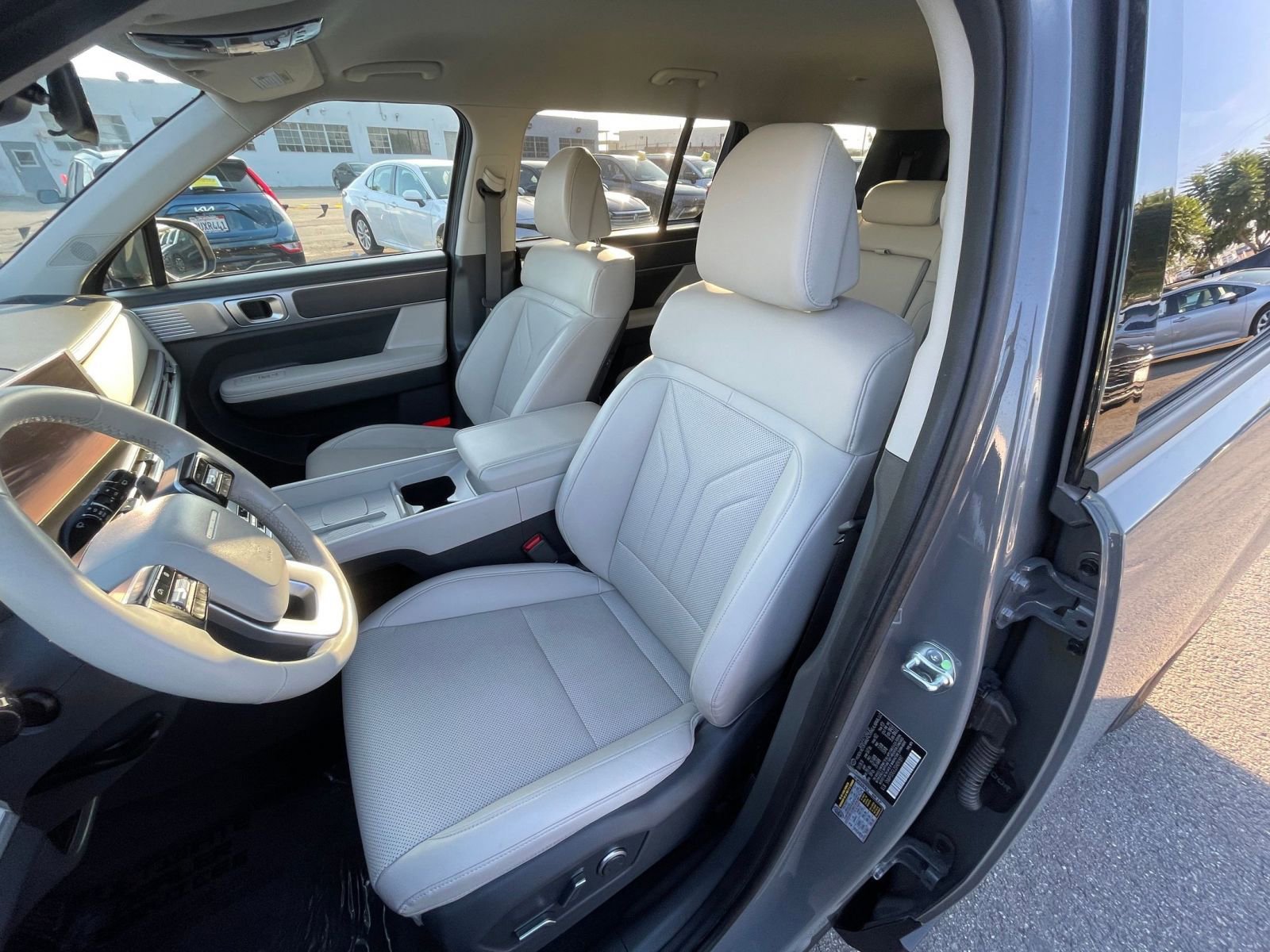 Used 2025 Hyundai Santa Fe SEL image 36