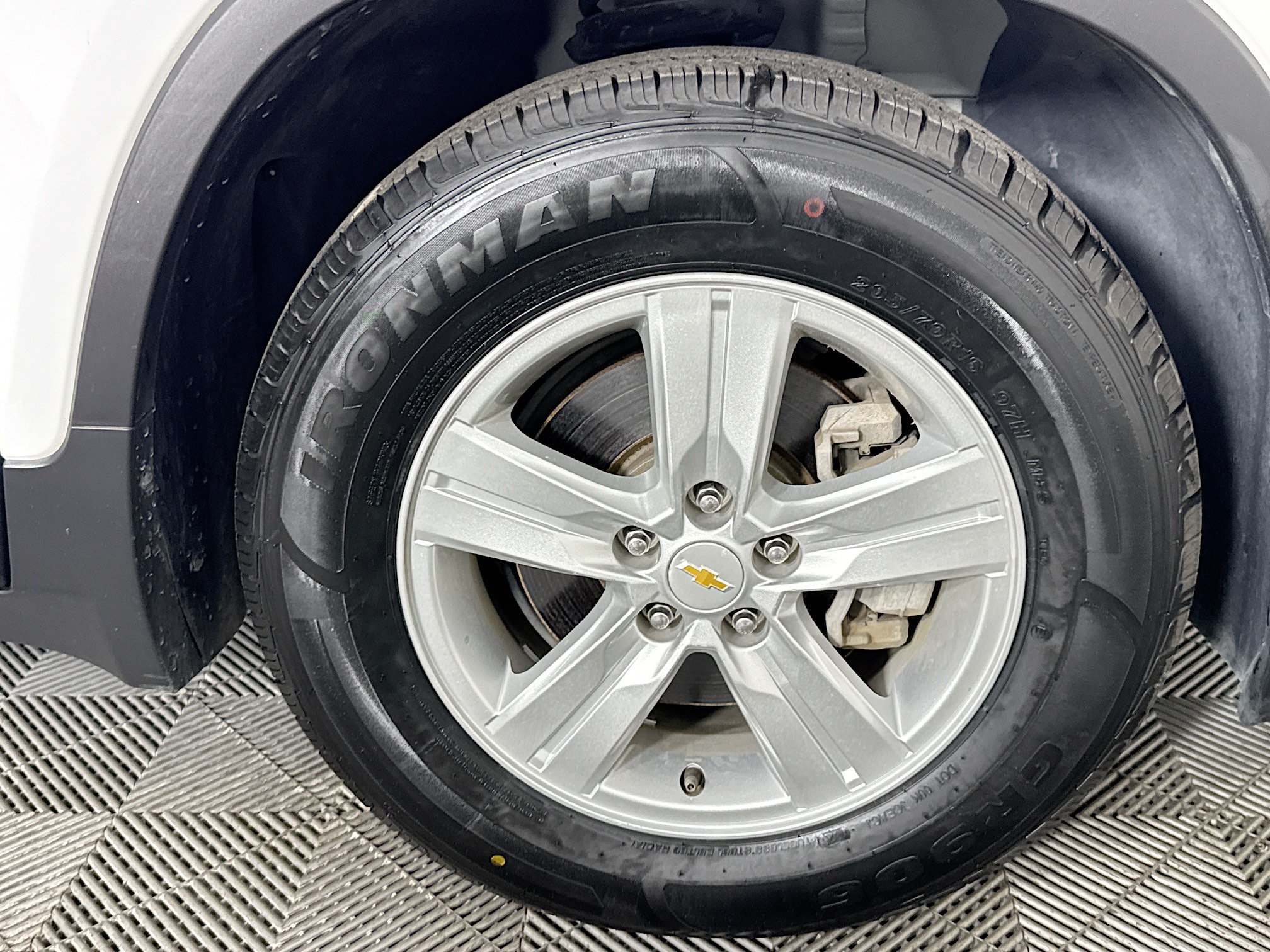 Used 2021 Chevrolet Trax LS w/ Tint and Cruise Package FWD image 30