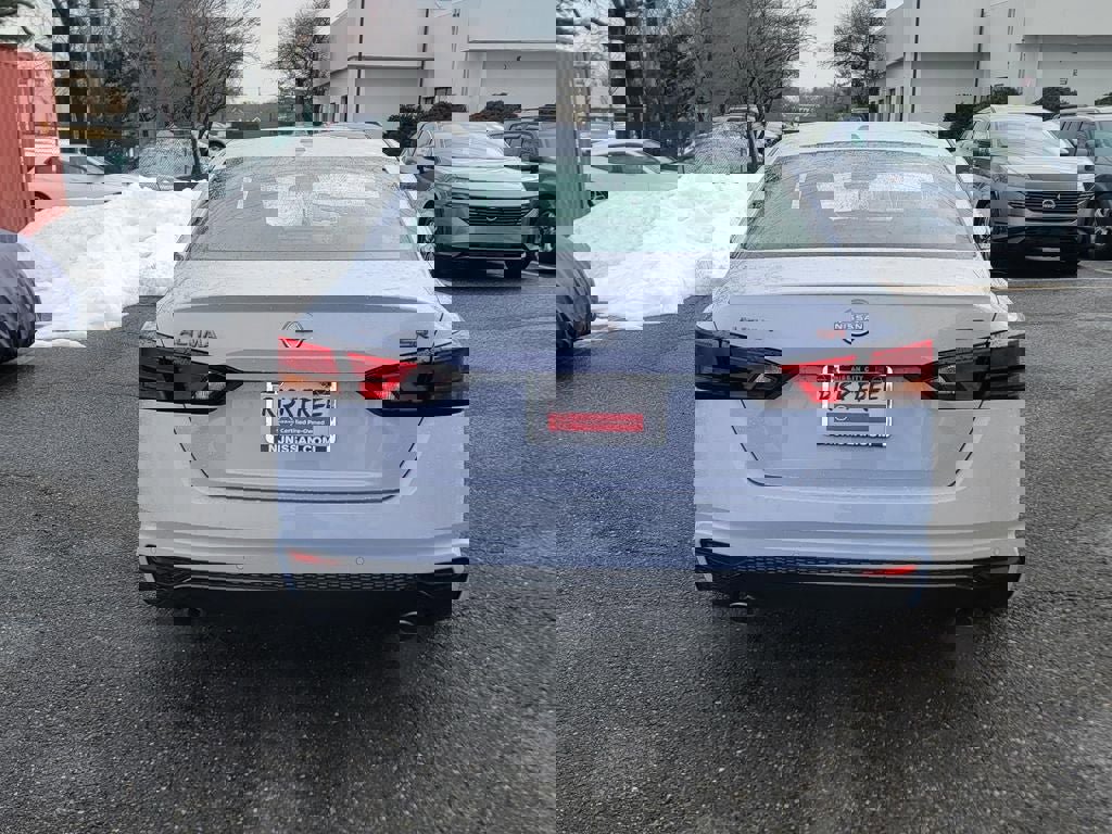 Certified 2024 Nissan Altima 2.5 SR image 7