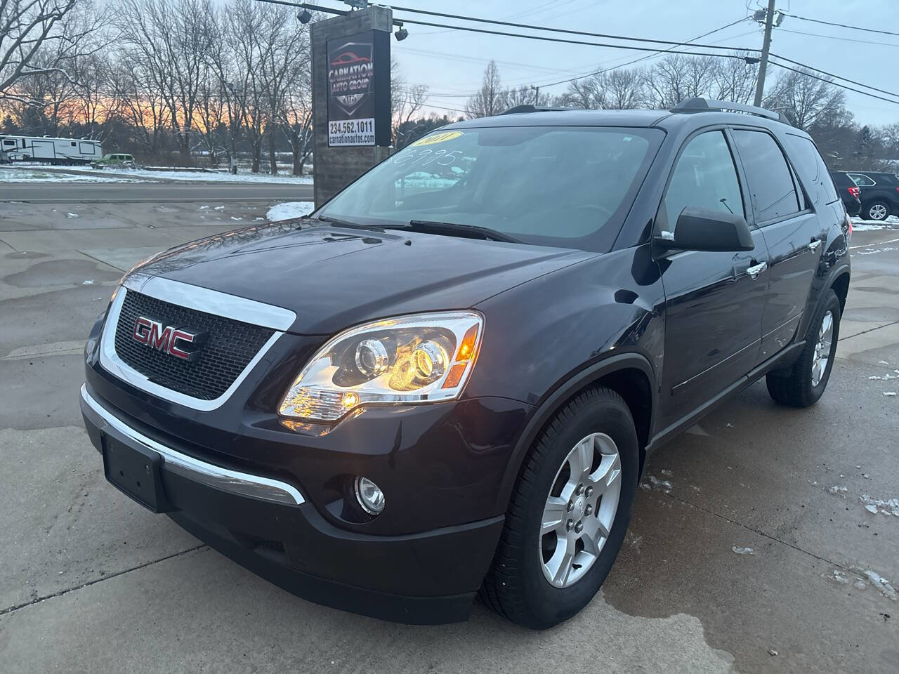 Used 2011 GMC Acadia SLE image 7