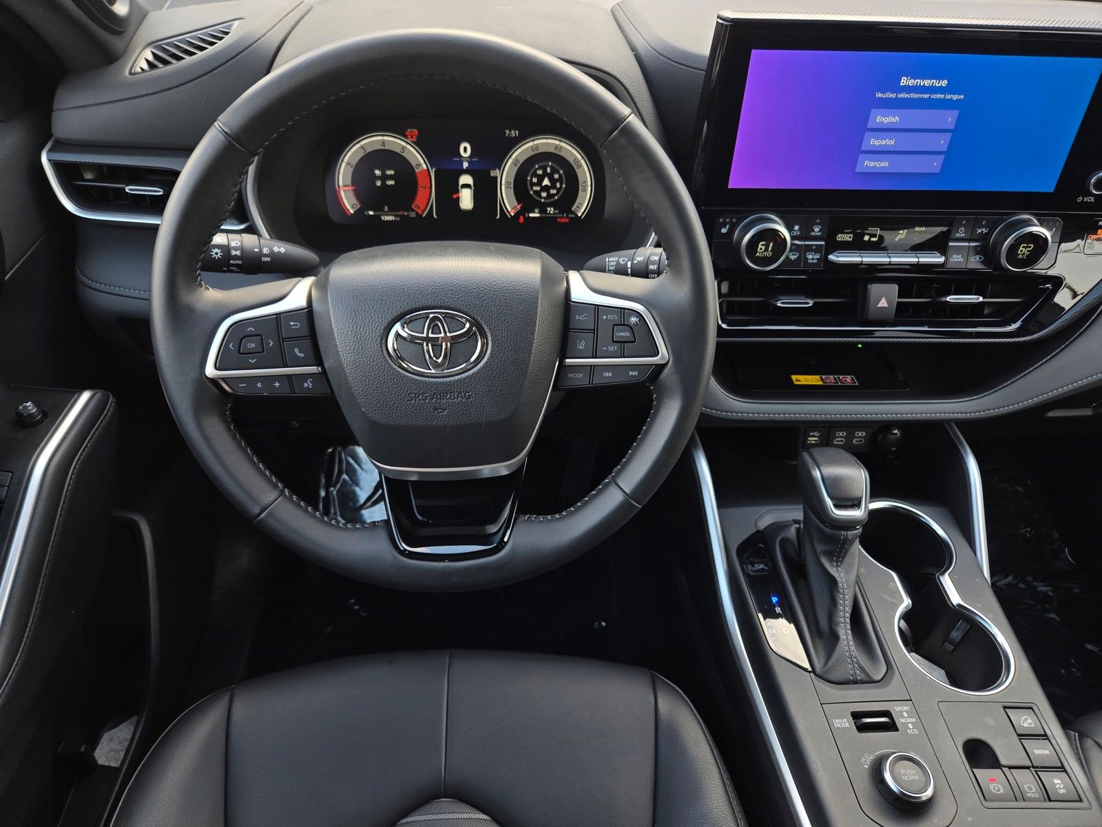Certified 2025 Toyota Highlander XSE AWD/4WD image 12