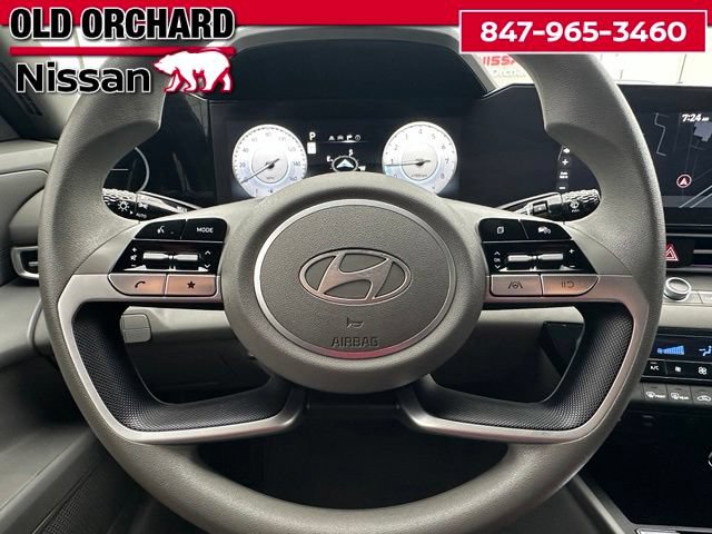 Used 2024 Hyundai Elantra SEL FWD image 21