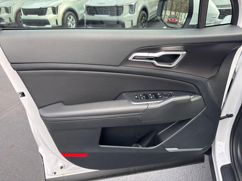 New 2026 Kia Sportage EX image 10