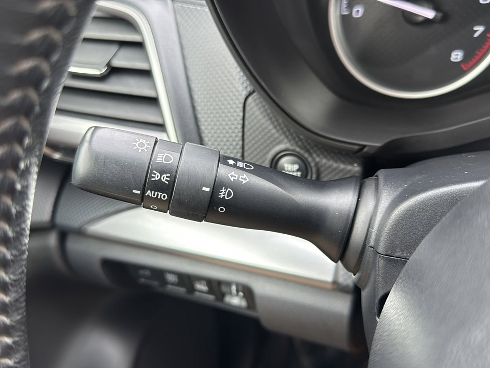Certified 2023 Subaru Forester Premium AWD/4WD image 29