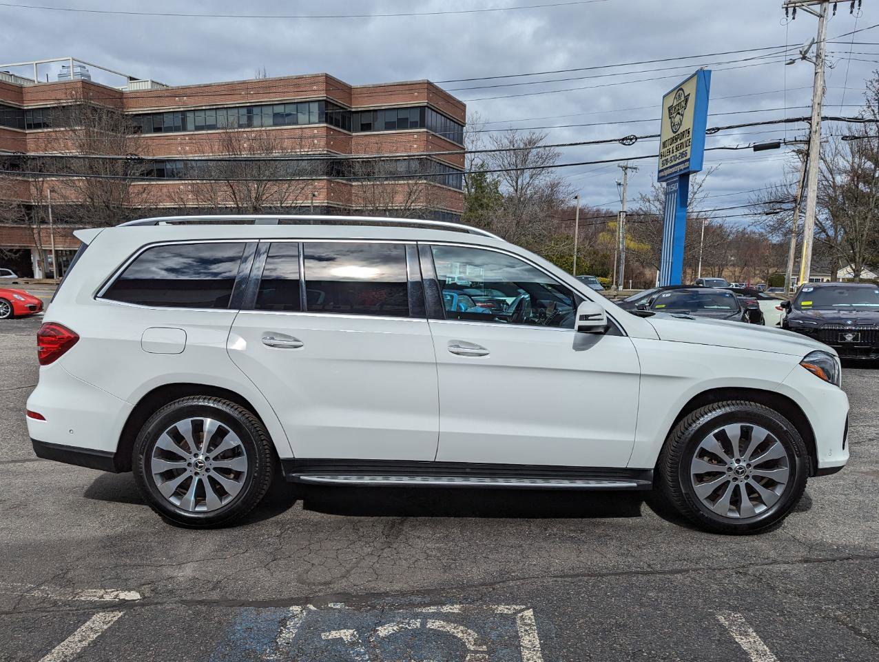Used 2019 Mercedes-Benz GLS 450 4MATIC image 6