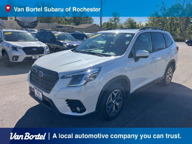 Certified 2023 Subaru Forester Premium AWD/4WD image 1