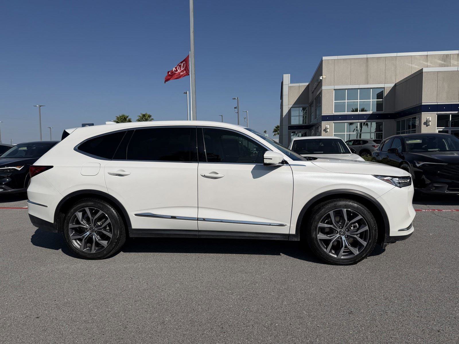 Certified 2024 Acura MDX FWD w/ Technology Package image 13