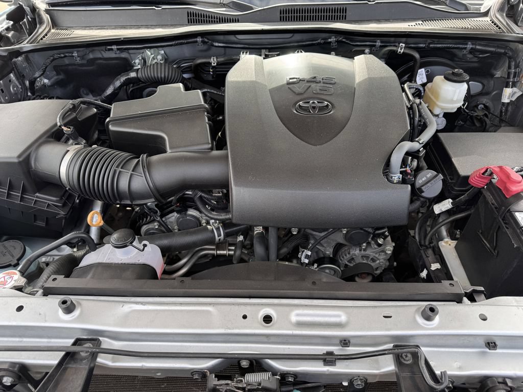 Used 2023 Toyota Tacoma SR AWD/4WD image 27