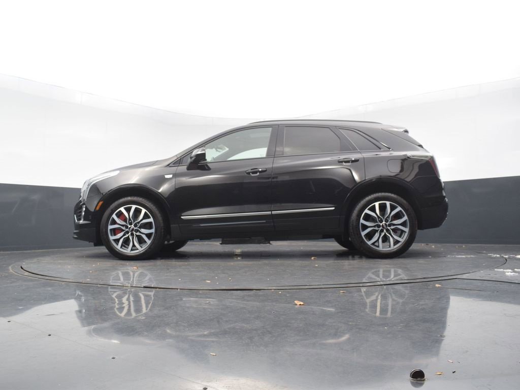 Certified 2024 Cadillac XT5 Sportv w/ LPO, Red Accent Package image 49