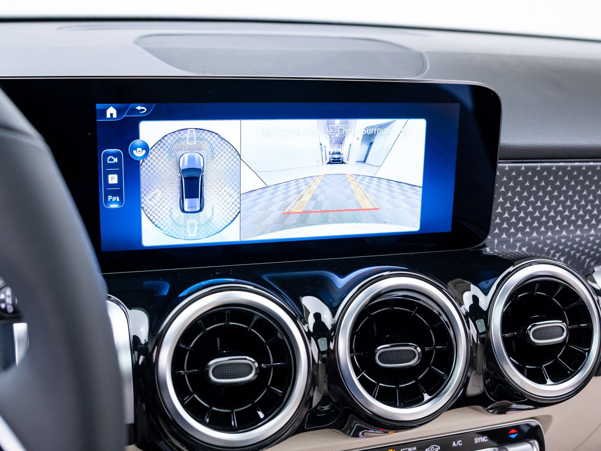 New 2026 Mercedes-Benz GLB 250 4MATIC image 27