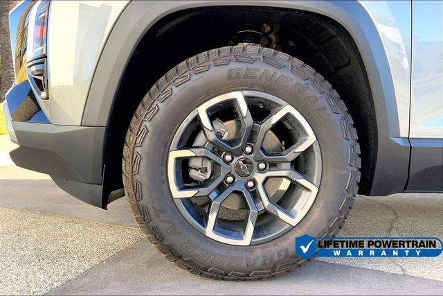 New 2026 Chevrolet Equinox ACTIV w/ Safety and Technology Package AWD/4WD image 13