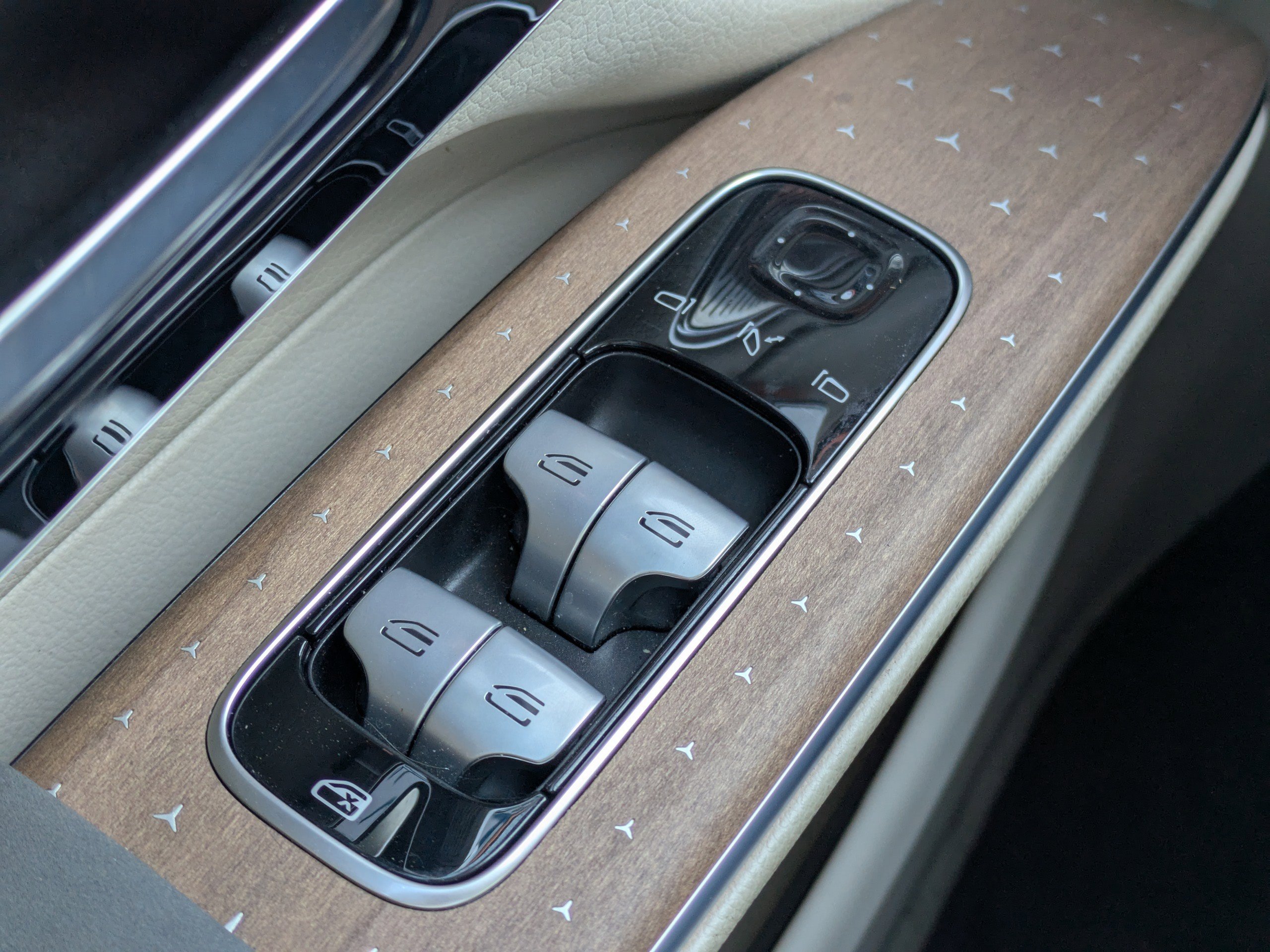 Certified 2023 Mercedes-Benz EQS 450+ SUV image 29