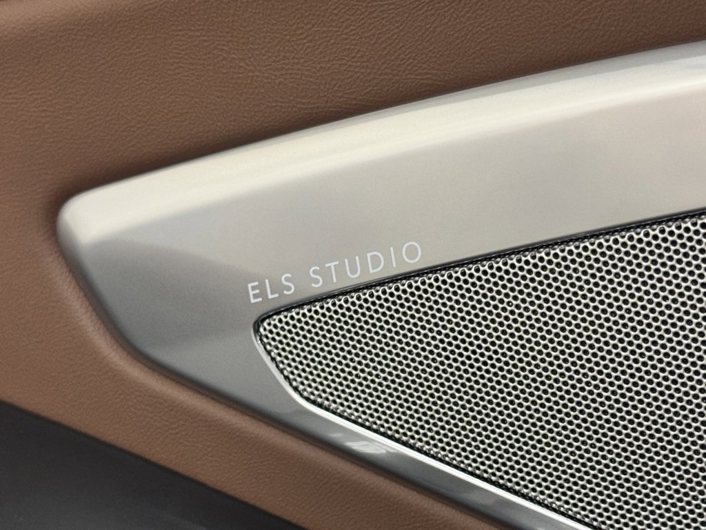 Used 2025 Acura RDX SH-AWD w/ Technology Package image 16