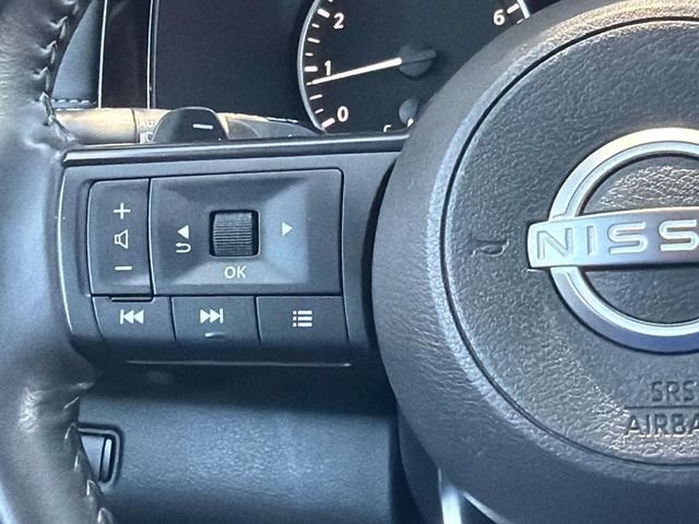 Certified 2025 Nissan Pathfinder SV FWD image 10