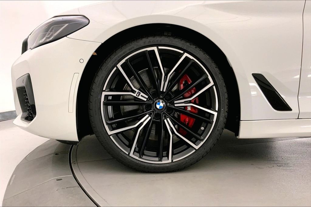 Certified 2023 BMW M550i xDrive w/ Dynamic Handling Package AWD/4WD image 8