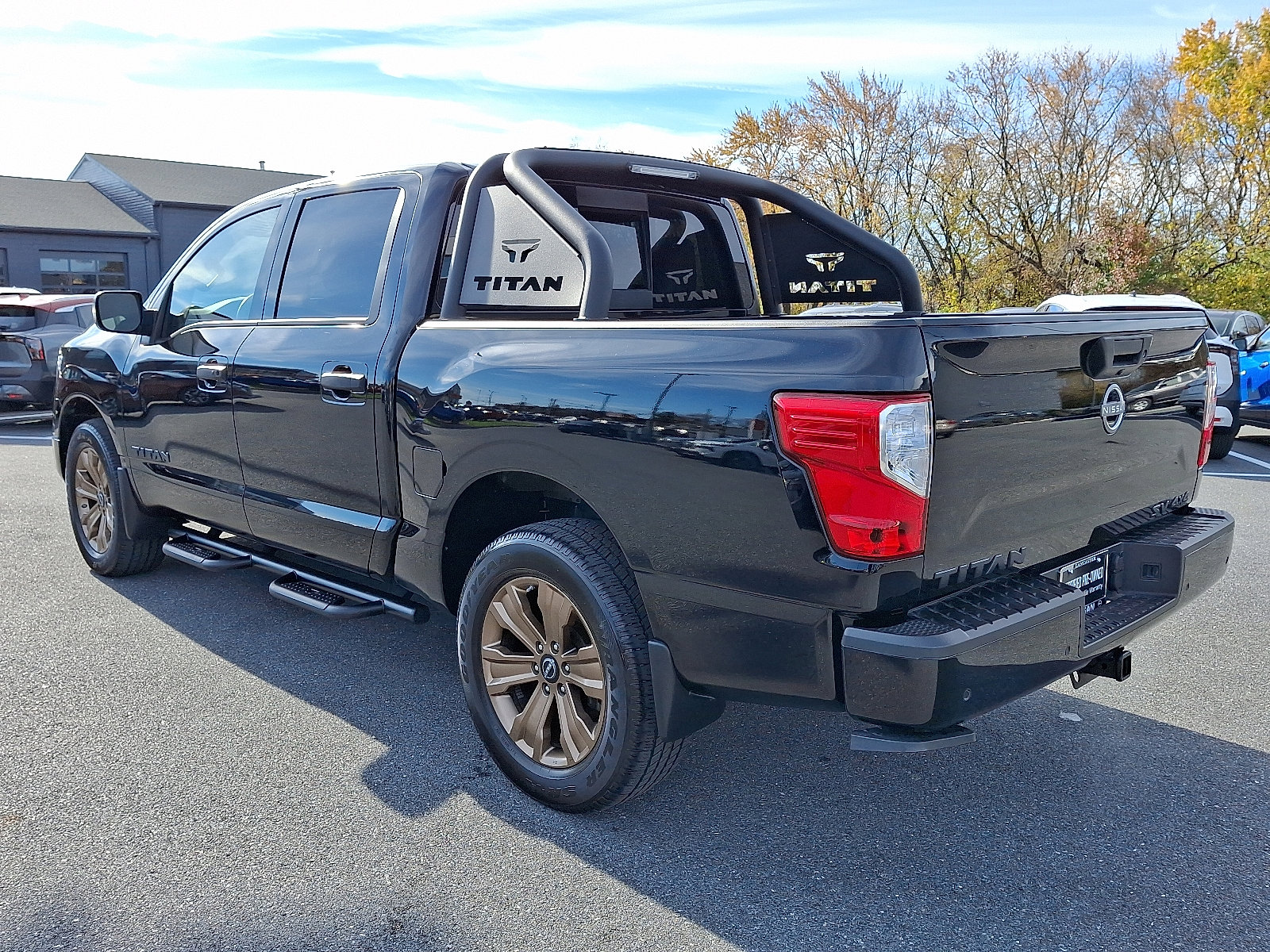 Certified 2024 Nissan Titan SV w/ SV Bronze Edition Package image 6