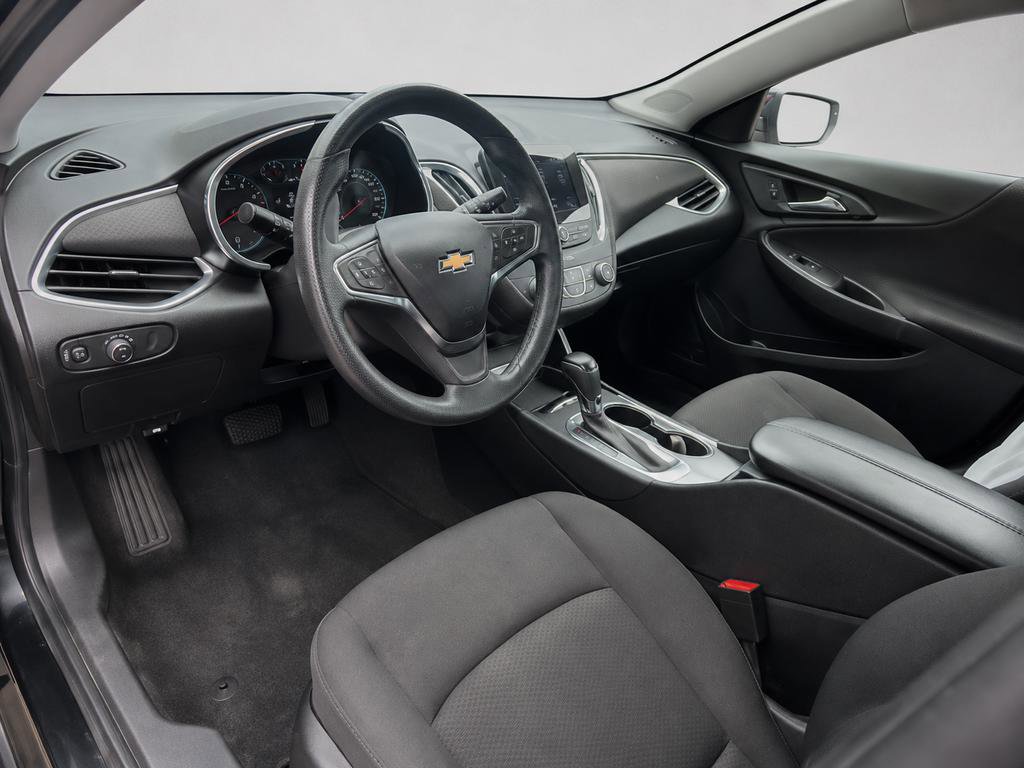 Used 2020 Chevrolet Malibu LT FWD image 7