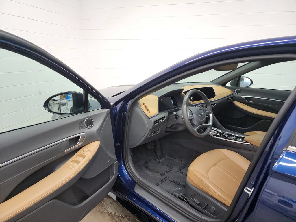 Used 2021 Hyundai Sonata Limited FWD image 11