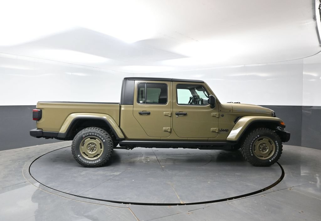 New 2026 Jeep Gladiator Willys AWD/4WD image 2