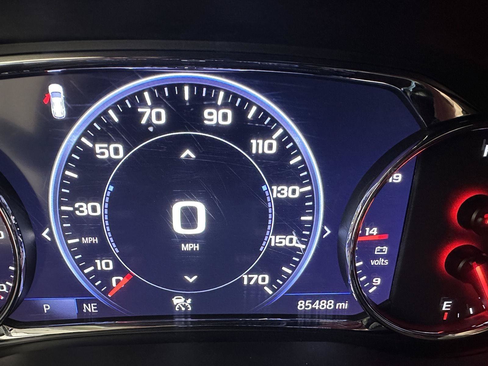 Used 2021 GMC Acadia Denali w/ Denali Technology Package AWD/4WD image 11