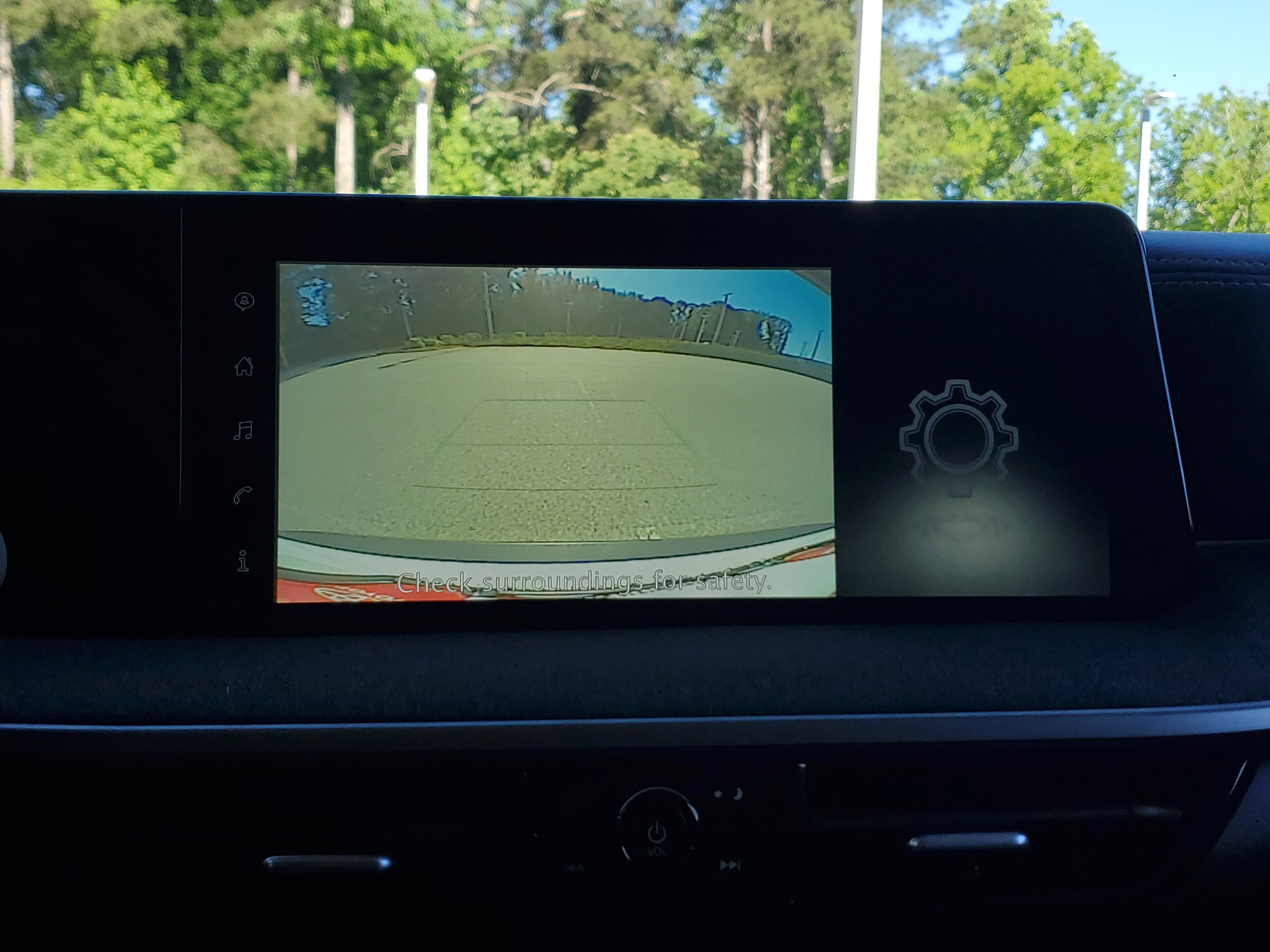 Used 2025 Nissan Kicks SV FWD image 24