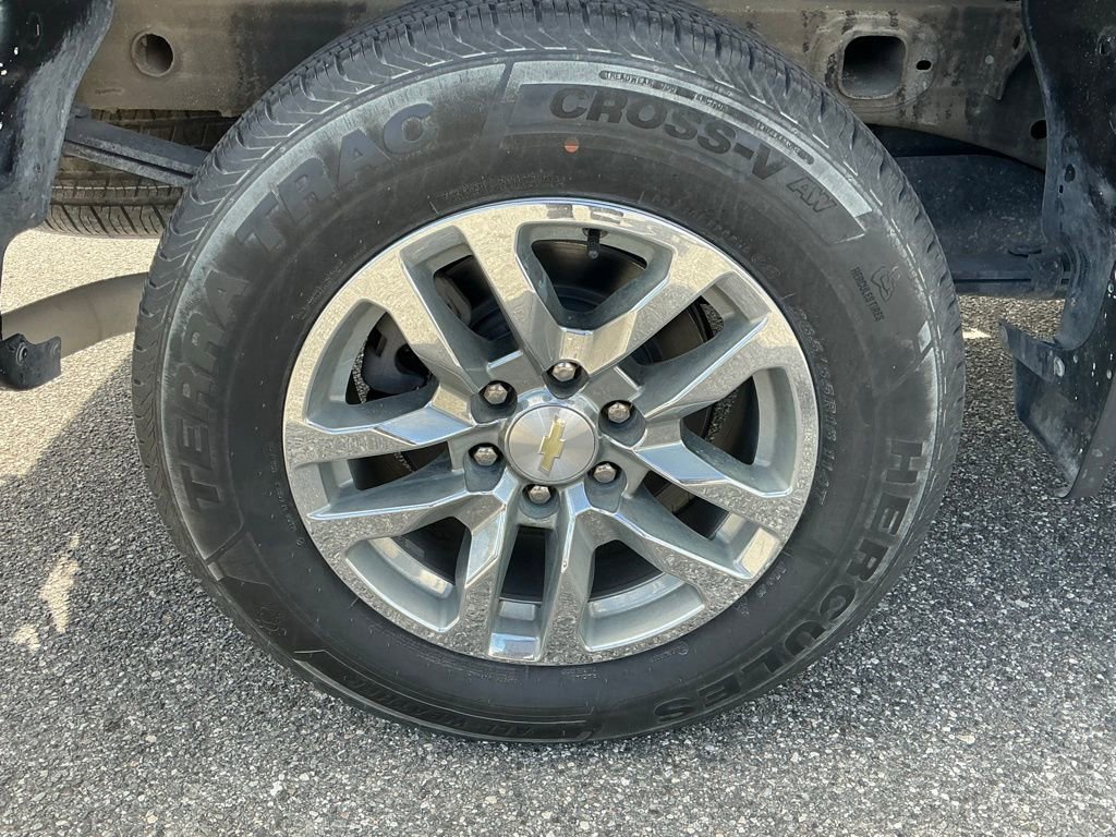 Used 2020 Chevrolet Silverado 1500 LT w/ All-Star Edition image 14