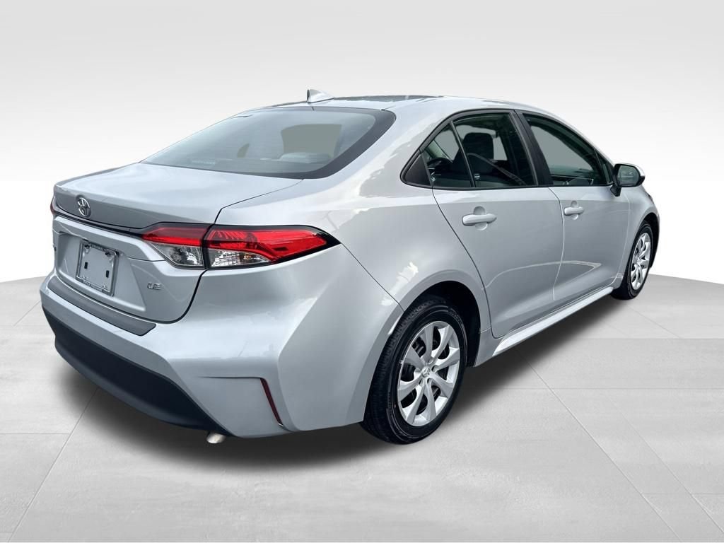 Certified 2024 Toyota Corolla LE FWD image 6