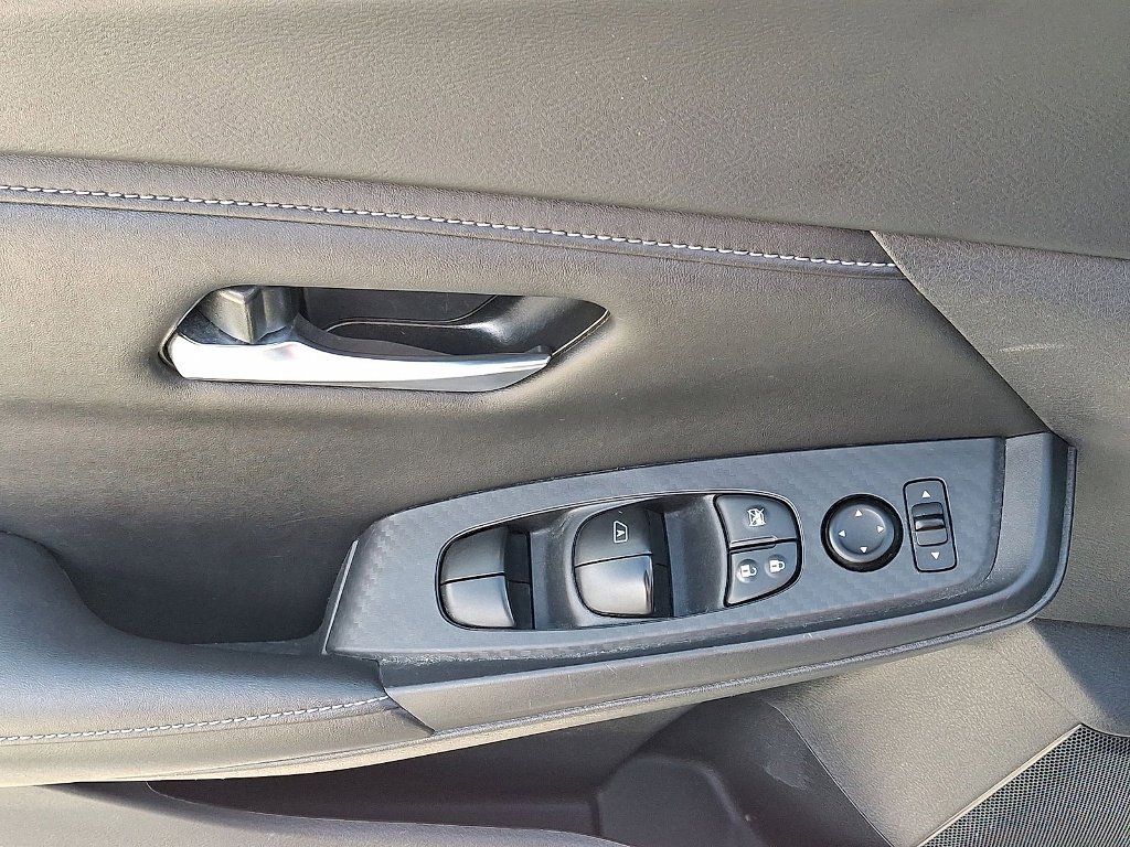 Used 2024 Nissan Sentra SV w/ All-Weather Package FWD image 10