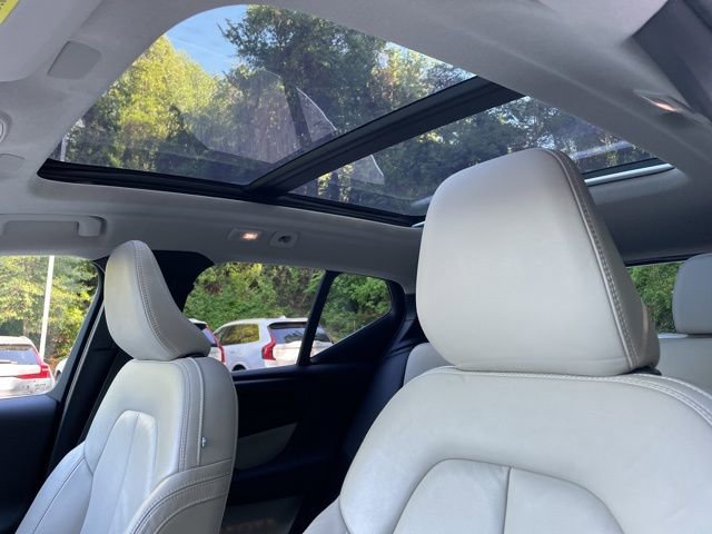 Certified 2023 Volvo XC40 B5 Plus w/ Protection Package Premier AWD/4WD image 23