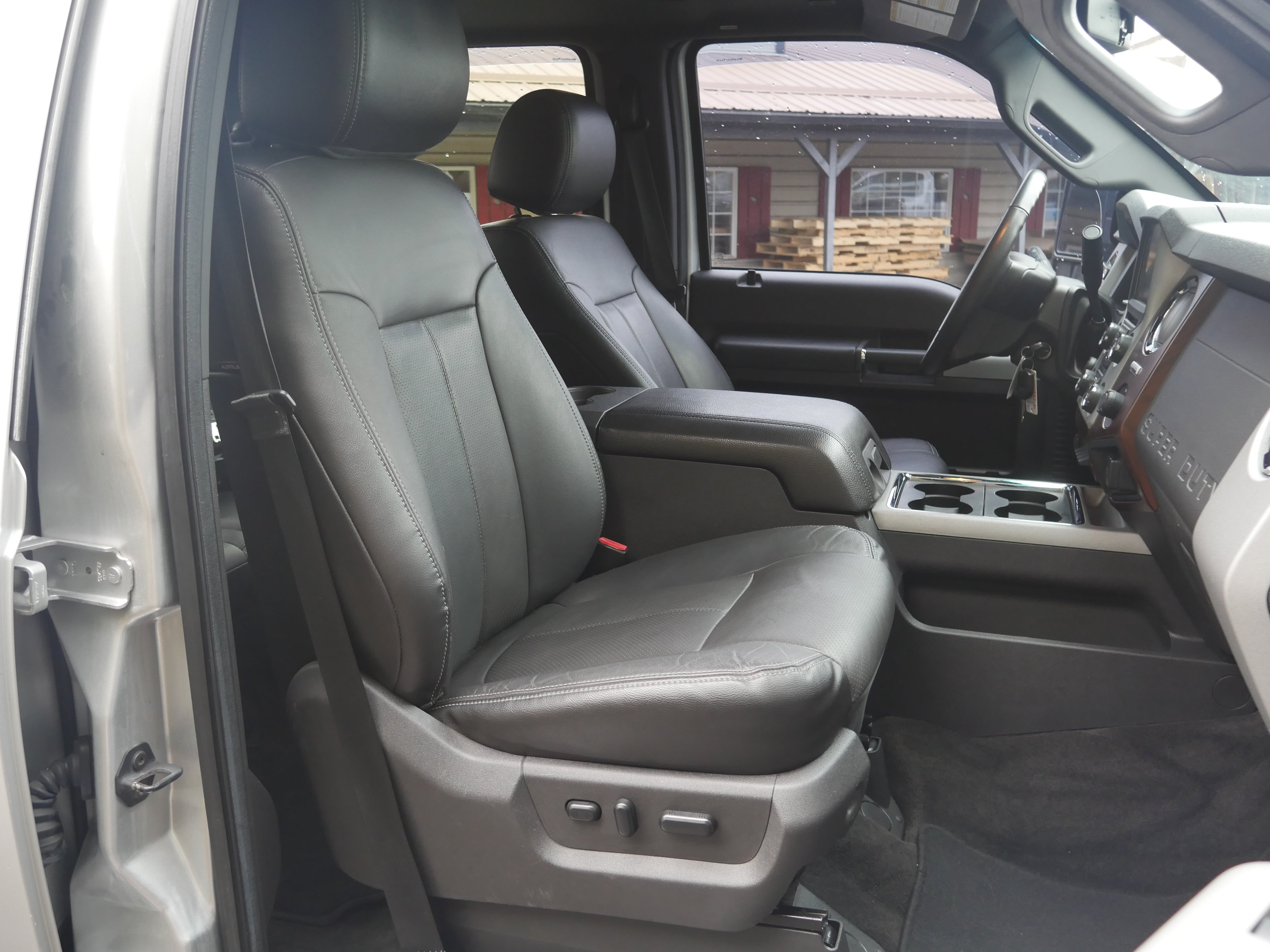 Used 2014 Ford F350 Lariat w/ Lariat Ultimate Package AWD/4WD image 27