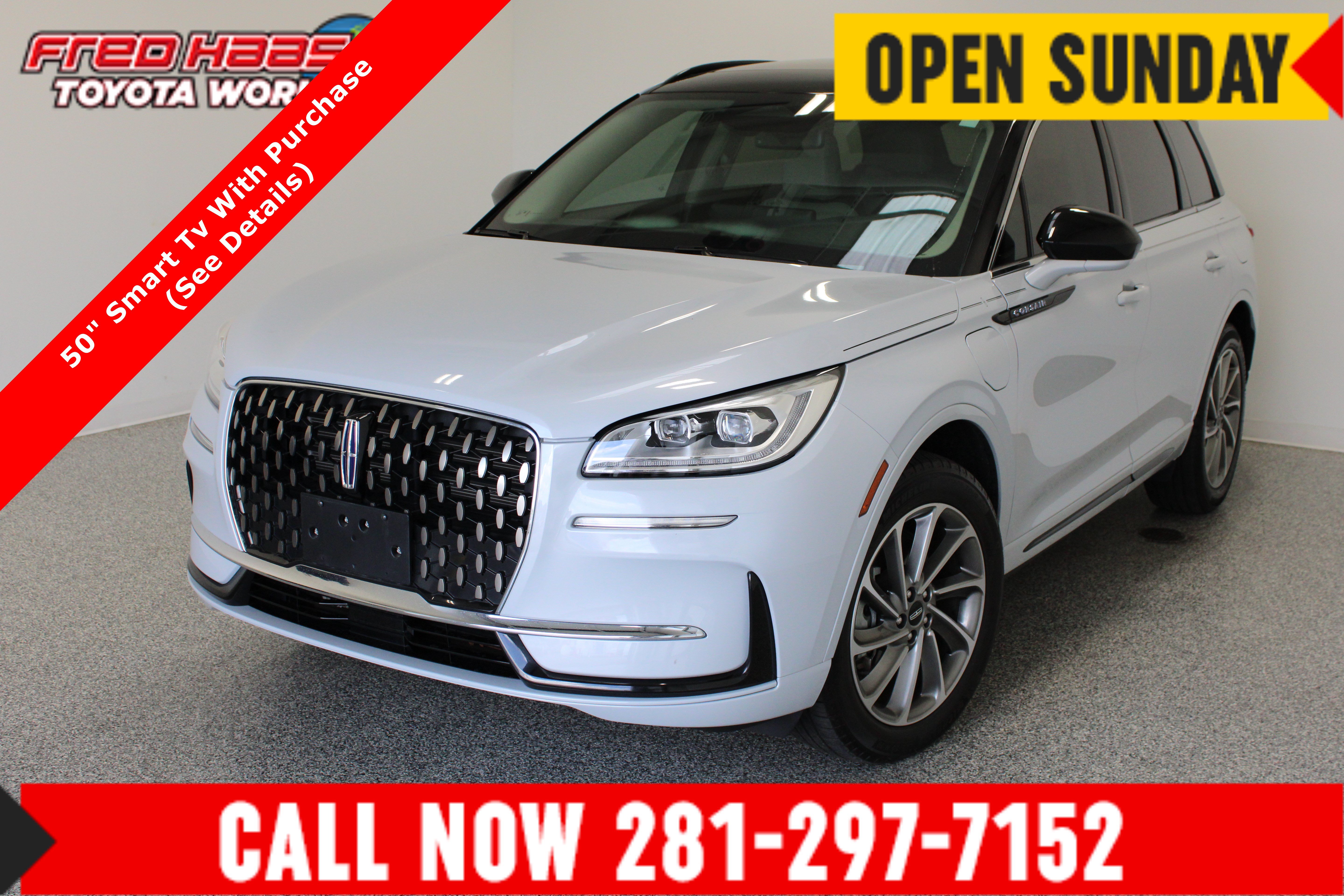 Used 2025 Lincoln Corsair Grand Touring AWD/4WD image 1