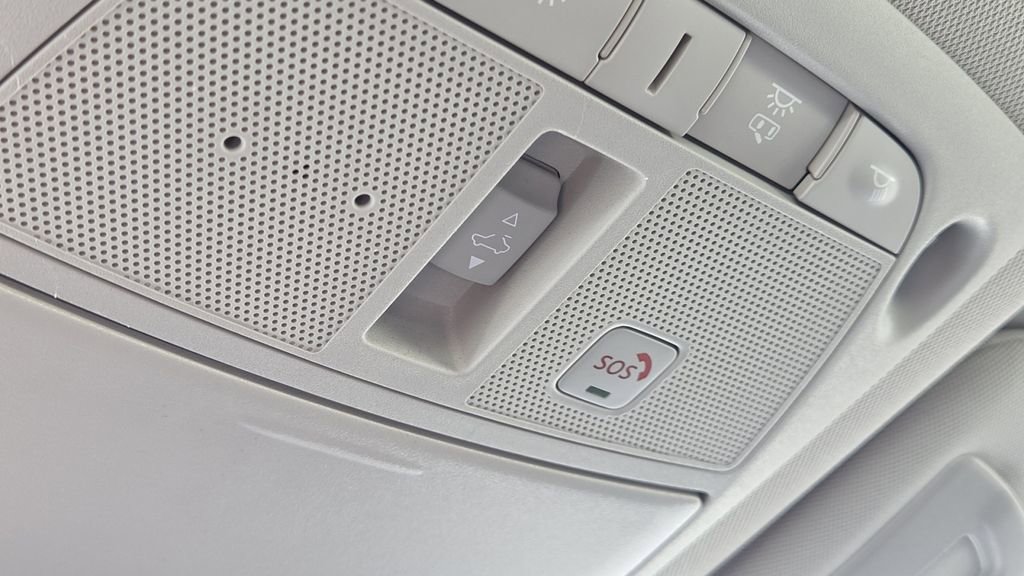 Used 2023 INFINITI Q50 Luxe image 13