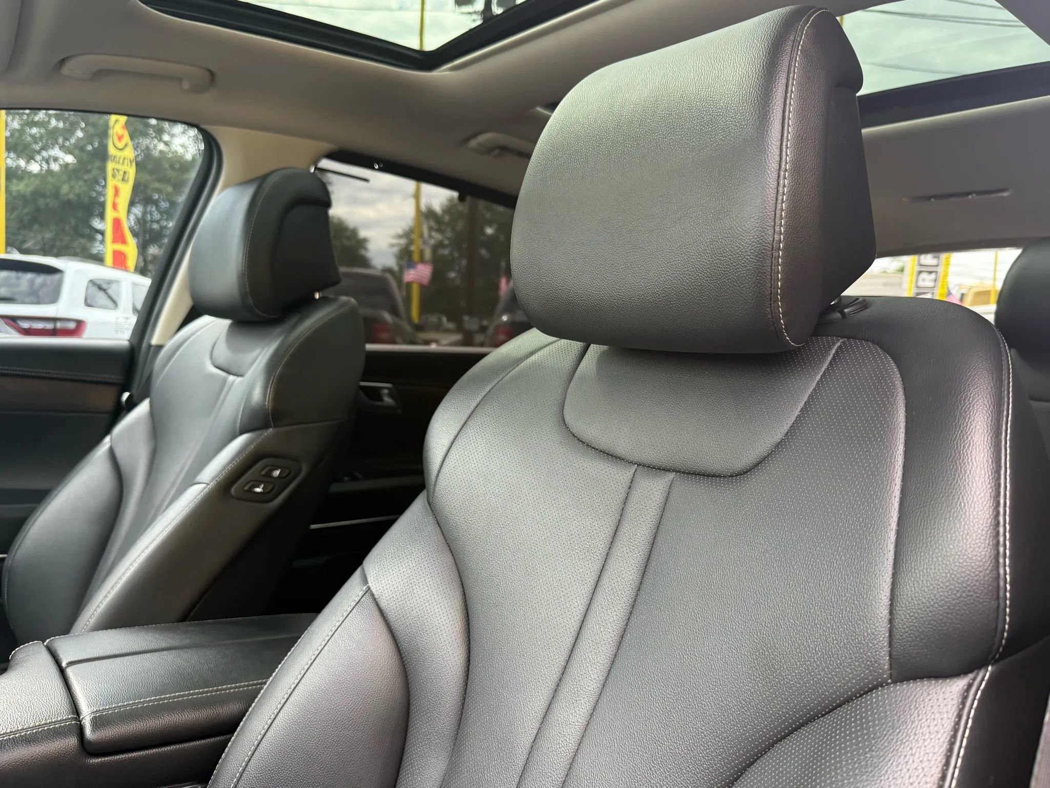 Used 2021 Genesis GV80 3.5T image 10