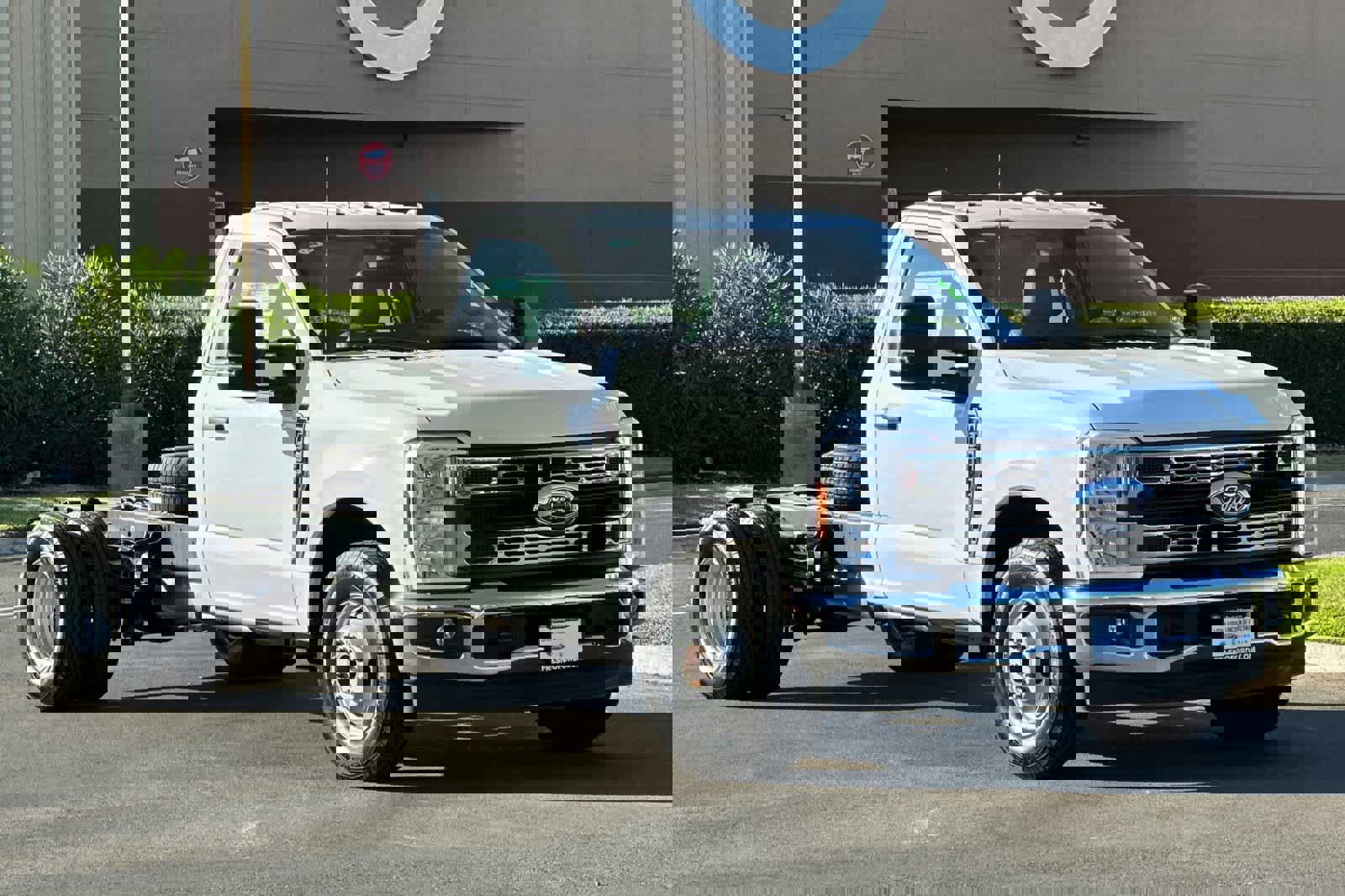 New 2024 Ford F350 XL w/ XL Chrome Package image 7