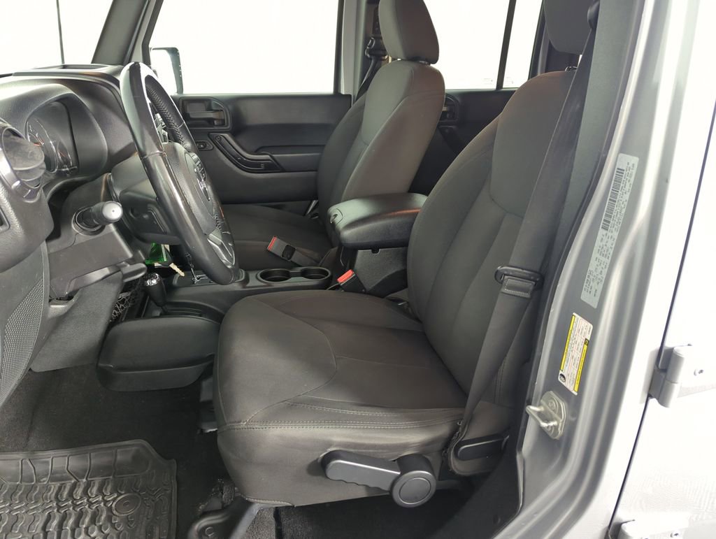 Used 2018 Jeep Wrangler Unlimited Sport S image 12