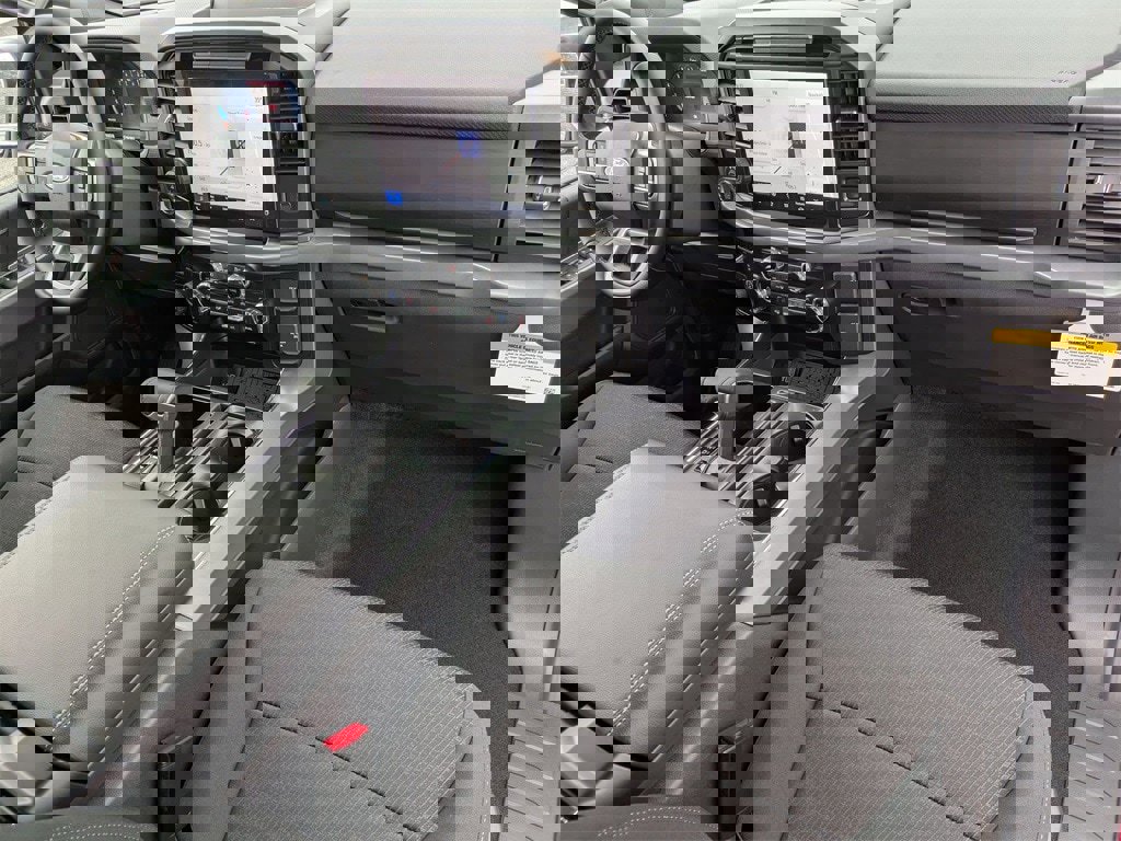 New 2025 Ford F150 XLT w/ Equipment Group 302A MID image 21