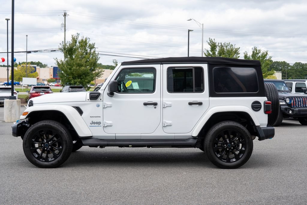 Used 2024 Jeep Wrangler Unlimited Sahara AWD/4WD image 4