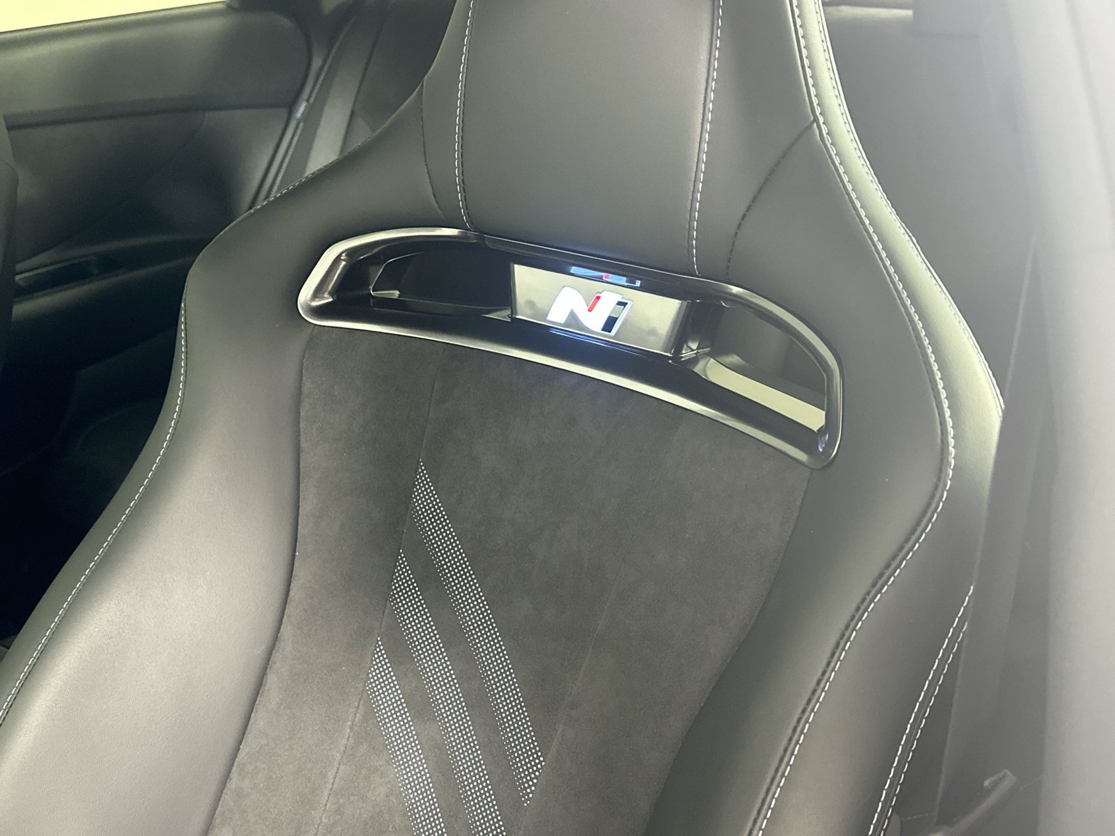 Used 2026 Hyundai Elantra N FWD image 38