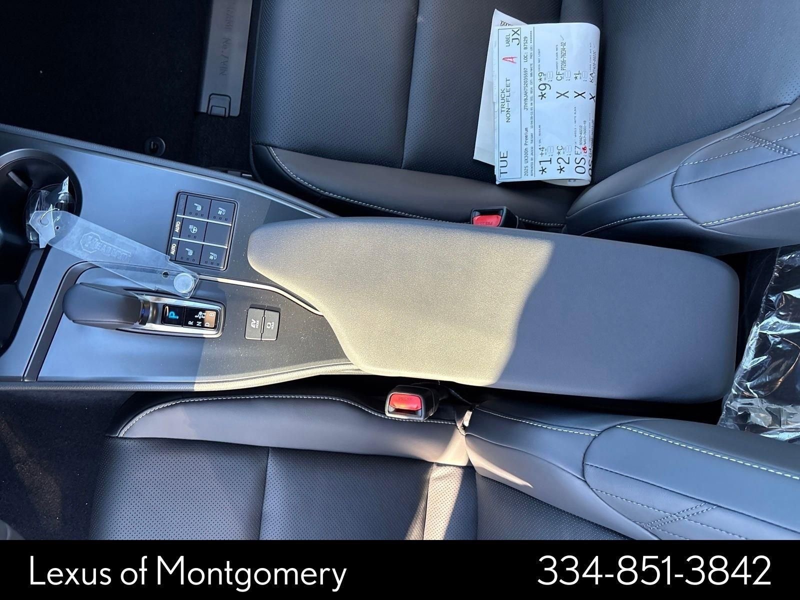 New 2025 Lexus UX 300h FWD image 26