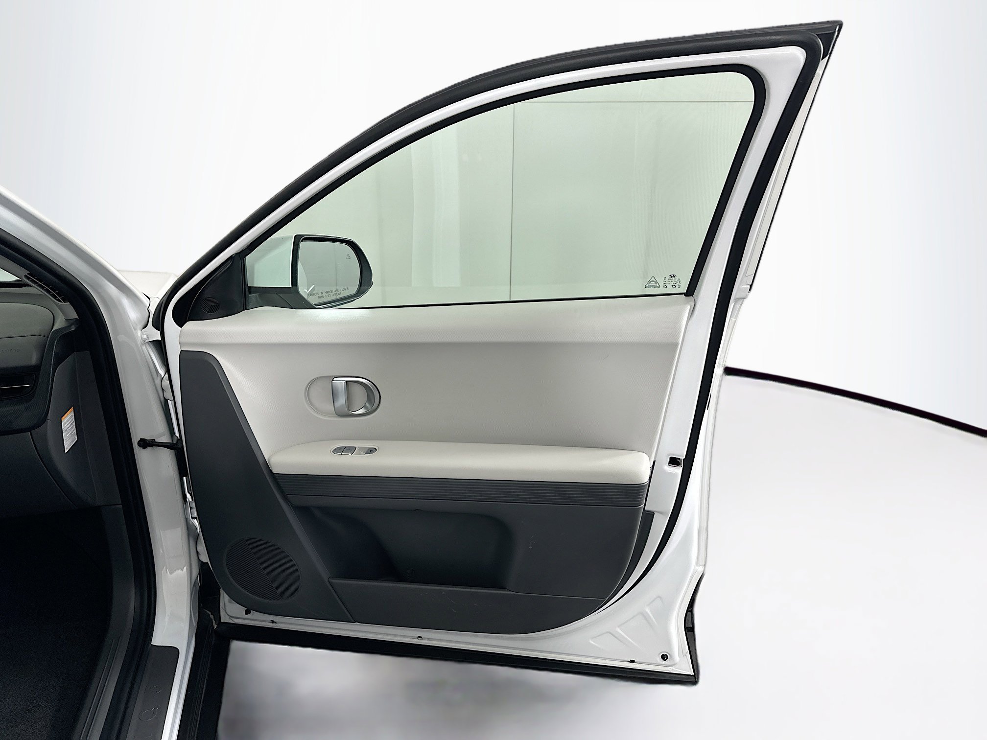 Used 2024 Hyundai Ioniq 5 SEL image 31