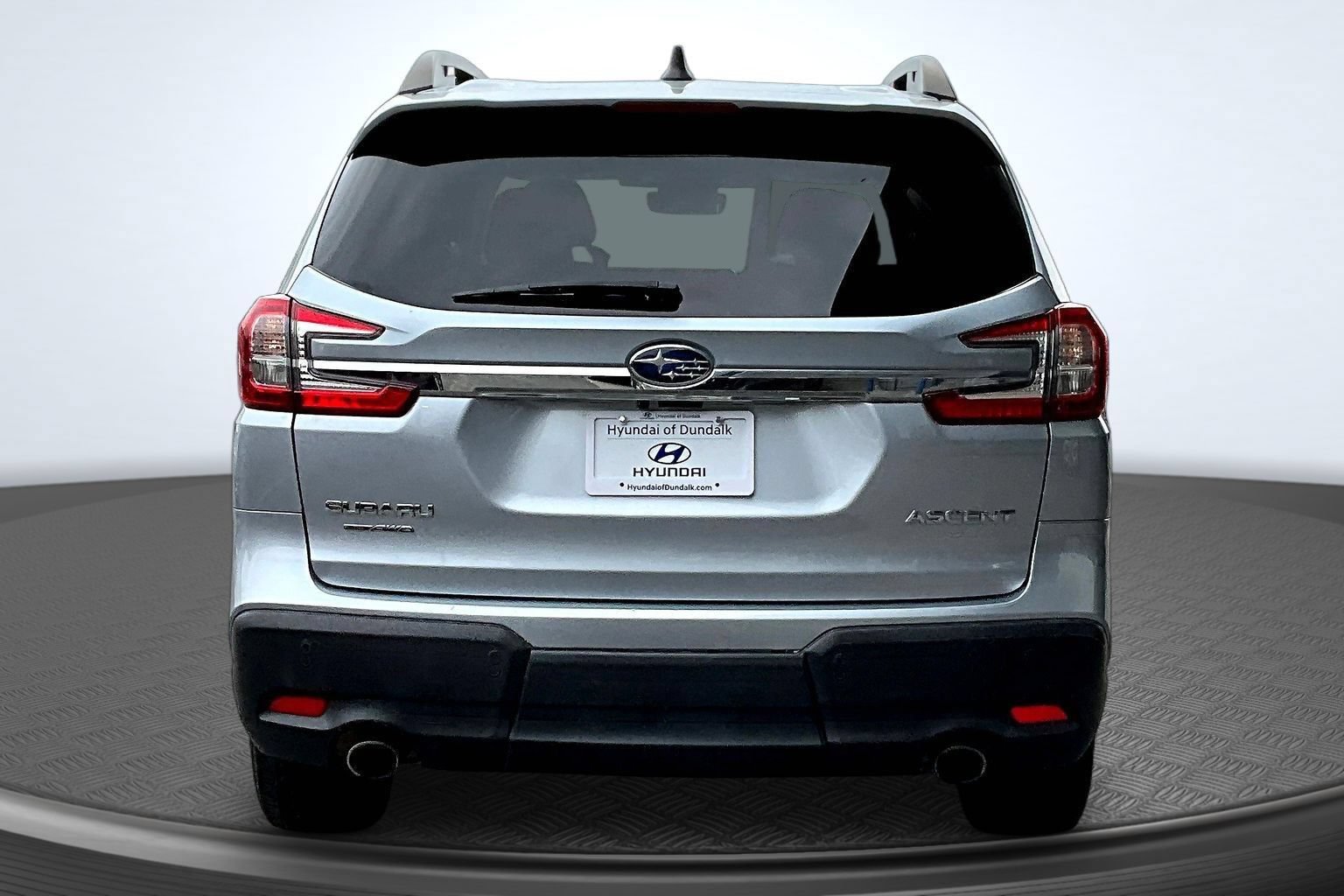 Used 2023 Subaru Ascent Premium w/ Convenience Package AWD/4WD image 4