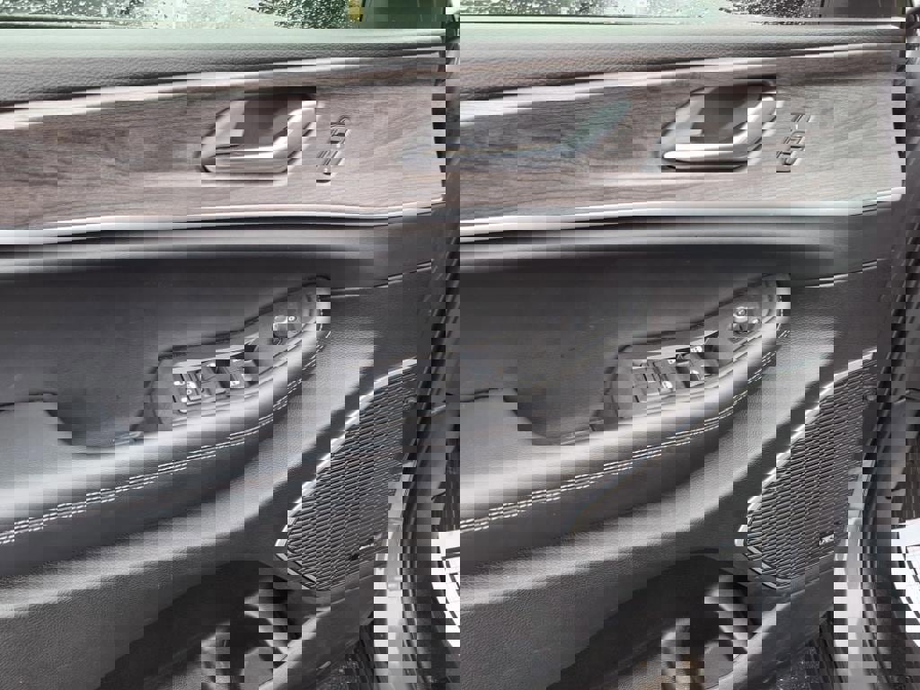 Used 2022 Jeep Grand Cherokee Limited image 12