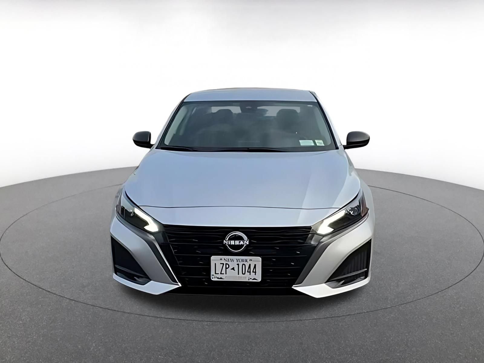 Used 2026 Nissan Altima 2.5 SV FWD image 4