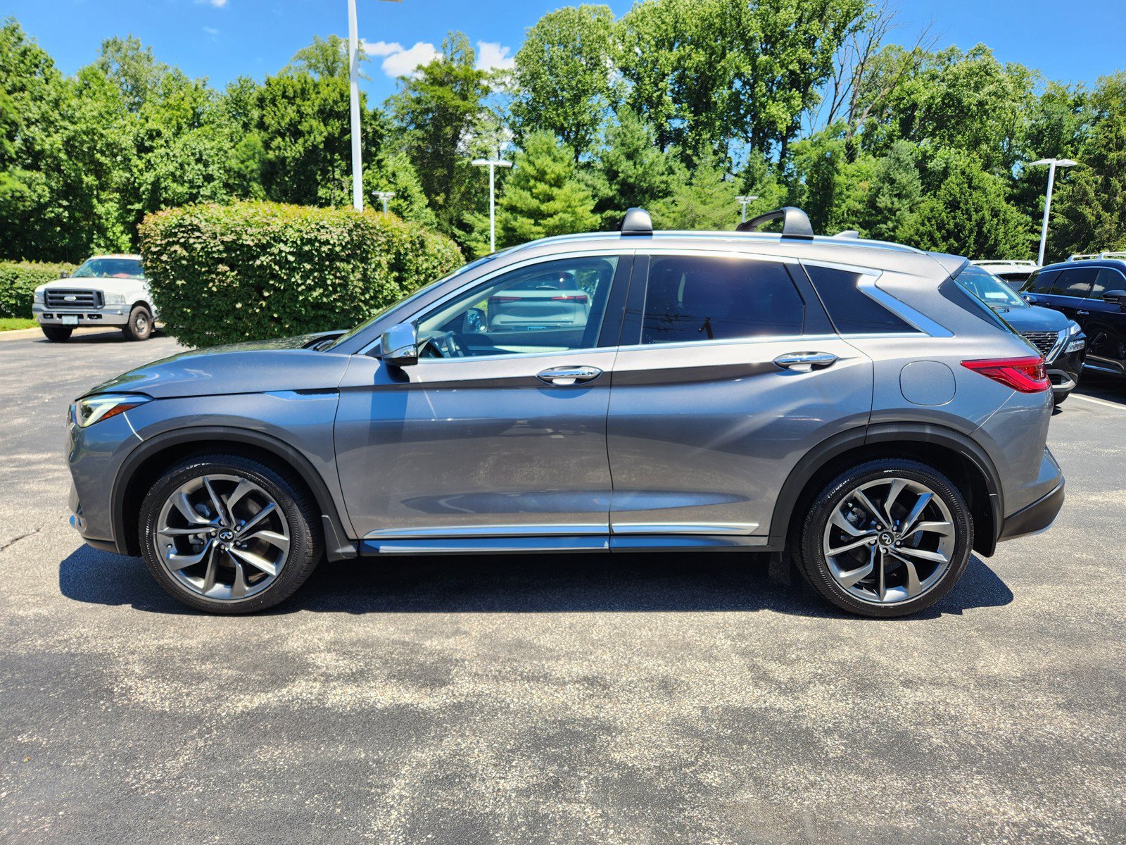 Certified 2023 INFINITI QX50 Sensory w/ Accent Package AWD/4WD image 5