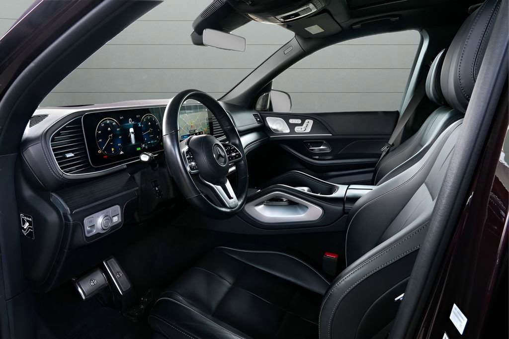 Used 2023 Mercedes-Benz Maybach GLS 600 4MATIC image 56