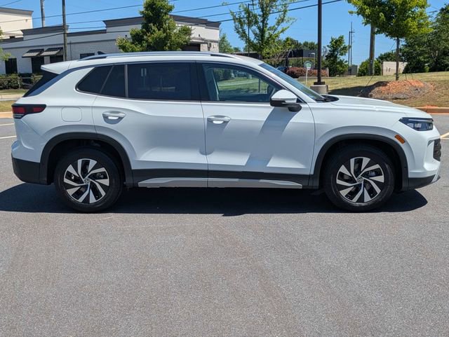 New 2026 Volkswagen Tiguan S FWD image 3