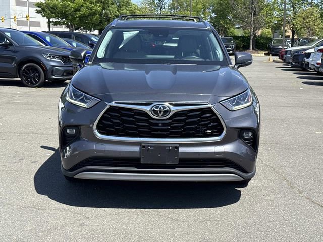 Used 2022 Toyota Highlander Platinum AWD/4WD image 6