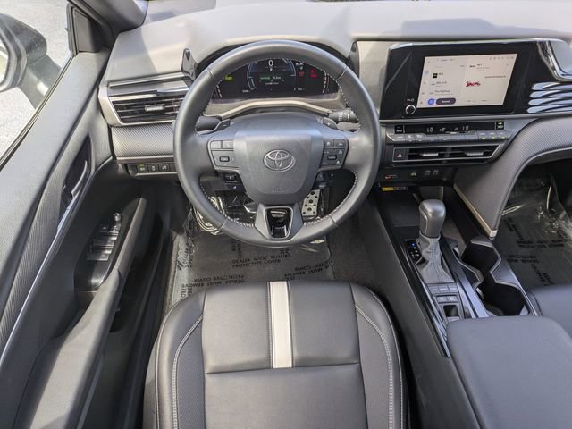 Used 2025 Toyota Camry SE AWD/4WD image 15