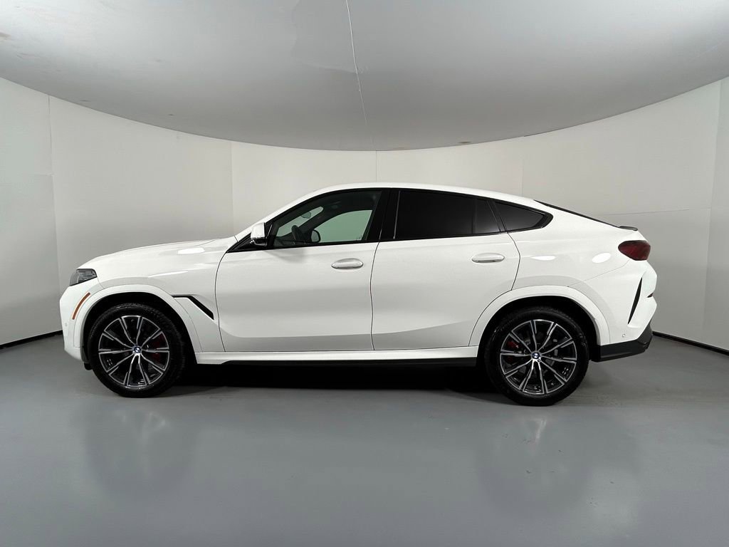 Used 2024 BMW X6 xDrive40i w/ Executive Package image 5