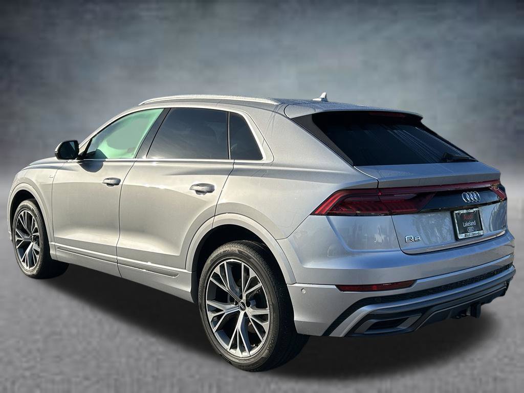 Used 2021 Audi Q8 Premium Plus AWD/4WD image 3